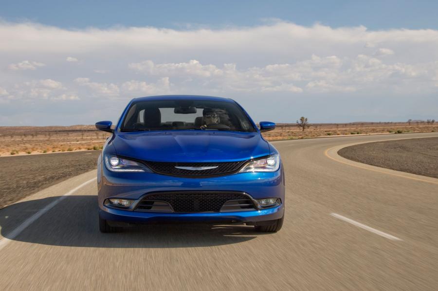  Chrysler 200 S 2014 года  (фото 48 из 69)